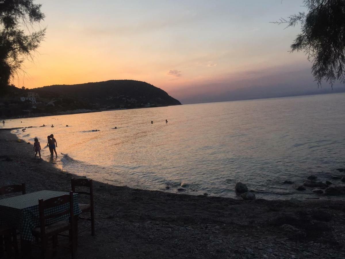 Agii Dimitrios ke Panteleimon Eratous Seaside Houseヴィラ エクステリア 写真